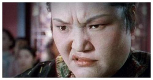 《九品芝麻官》烈火奶奶鲁芬去世,与范琼丹的经典吵架