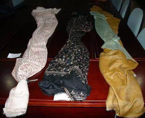 也正是"沙图什"的存在,给藏羚羊带来了灭顶之灾.