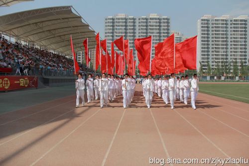张家口一中召开2014年夏季运动会
