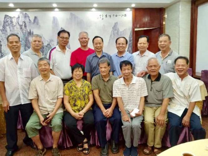 罗定素龙中学68届初中毕业50周年聚会