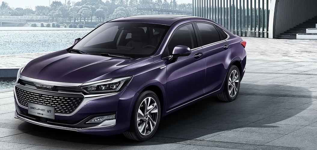 10万元也能买到中型轿车丨新宝骏rc-6和北京u7