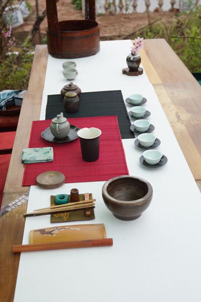 这是老师布置的茶席哈!请欣赏!挺不错的哦!