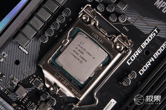 cpu选用的是9600k的硅脂版本8600k哈,先稳下后面再升级9700k吧.m.