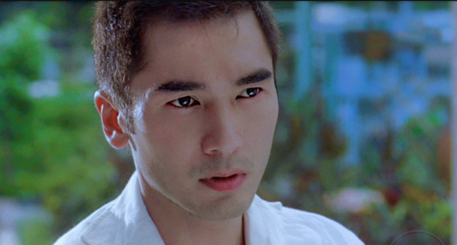 禁欲系男星好迷人,方中信年轻时真帅,尊龙一个眼神就