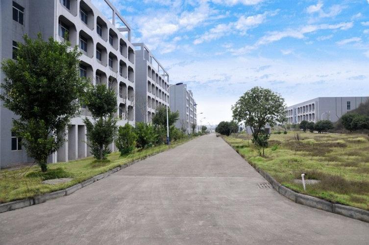 江西建设职业技术学院前身为江西省建筑工程学校,创办于1958年