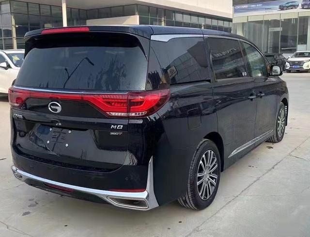 体验传祺m8:大7座很商务,2.0t 8at,17.98万,倍有面儿