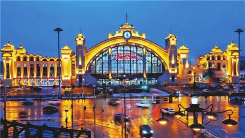 牡丹江中院60名干警坚守牡丹江火车