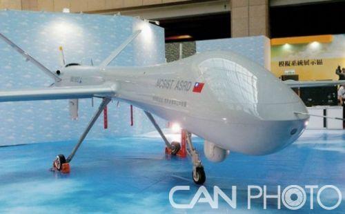 台湾研究院首次展出中空长航时无人机