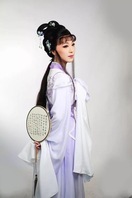 "天上掉下个林妹妹"?李旭丹为您讲述《闺·show》的秘密