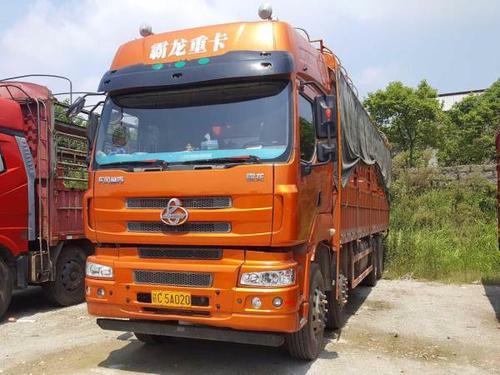 东风柳汽霸龙重卡 340马力 8x4 前四后八-霸龙m5带全险 手续齐全