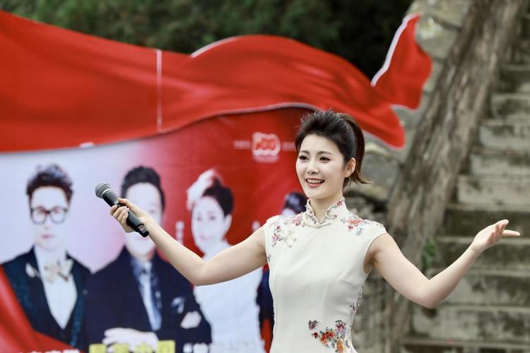 青年歌手李晓婵"最美中国"放歌长城音乐会圆满落幕