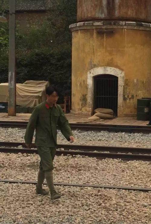 因为"芳华"蒙自火了,碧色寨穿越,冯小刚送祝福