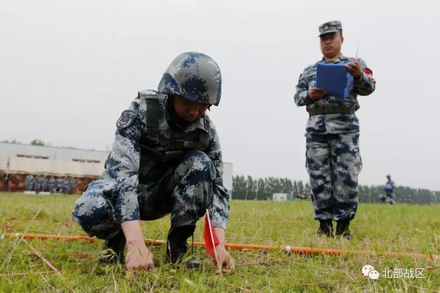 空军某后勤训练基地开展整建制实兵实装实弹考核