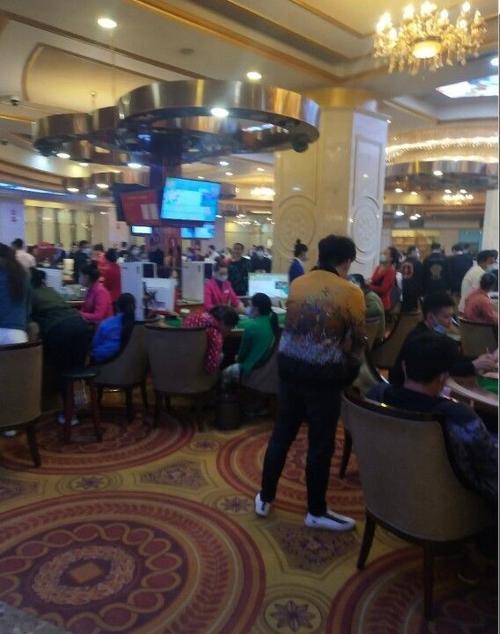 200多名中国人刚到柬埔寨巴域赌场门前就被当地警察直接带走