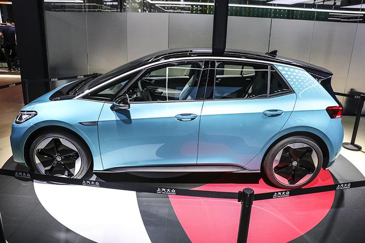 上汽大众id3正式上市补贴后售价159888万元173888万元