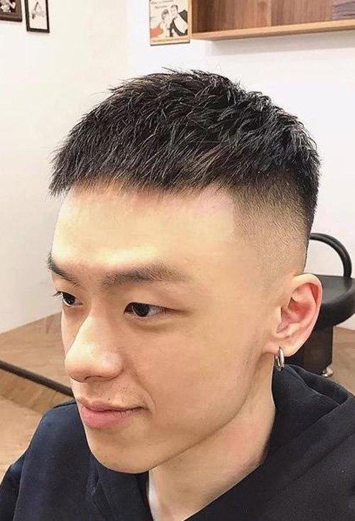 发际线高男生剃帅短发造型 颜值度翻一倍的短发图片(2