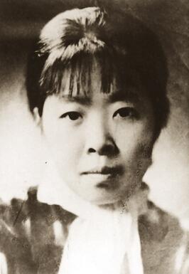 萧红在日本得知鲁迅逝世:我是不能不哭了