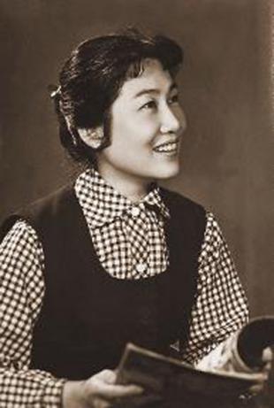 年轻时的张瑞芳 资料照片