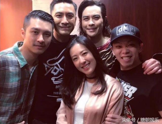任斯璐饰鳄鱼帮大佬的女人(妓女)   怎么看都像网红   王仕颖饰哑女
