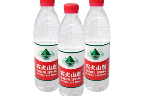 农夫山泉是矿泉水吗?矿泉水和纯净水哪个喝多了不好?