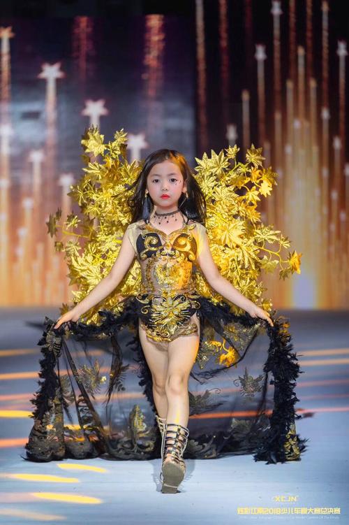 女童儿童泳装比基尼走秀比赛孔雀造型维密夸张泳衣秀带拖尾礼服