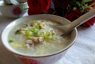 鸡蛋瘦肉粥