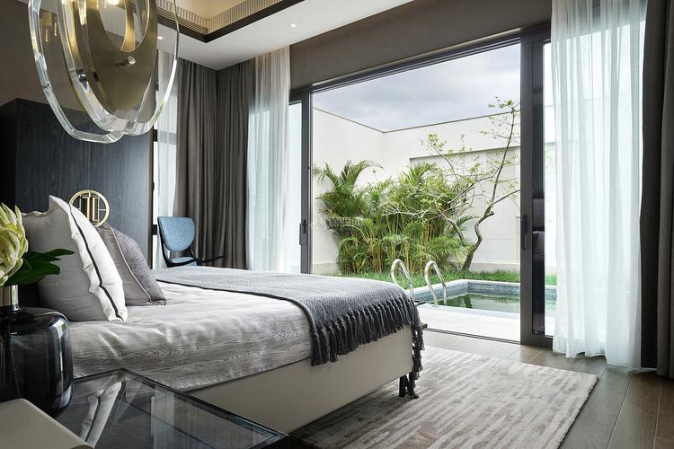 510㎡c户型别墅主卧落地窗效果图