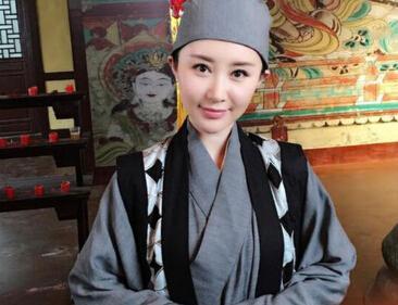 五台山漂亮的尼姑越来越多,这些"美女尼姑"原来另有所