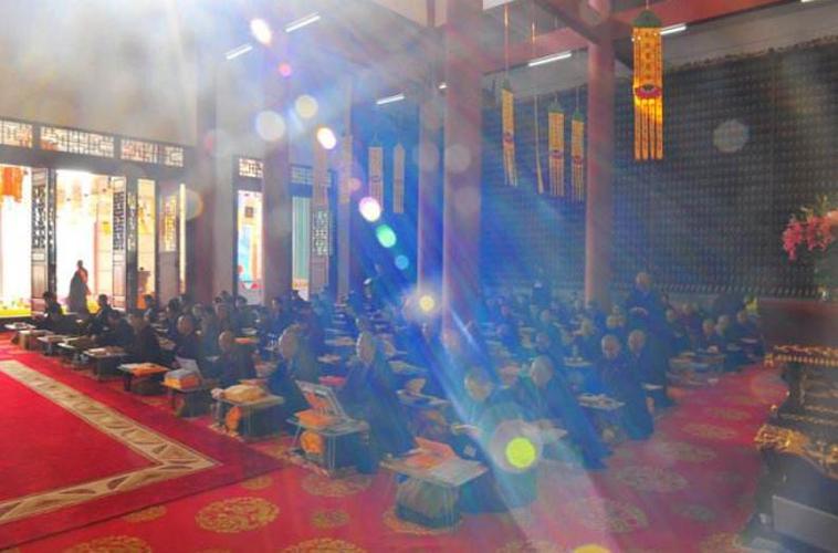 2,愿我母亲往生西方极乐世界,九品莲花为父母,花开见佛悟无生,不退