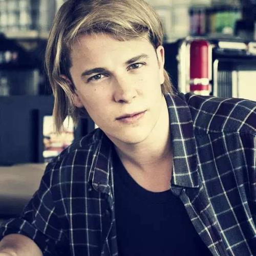 英国歌手tom odell 看往事再度回首