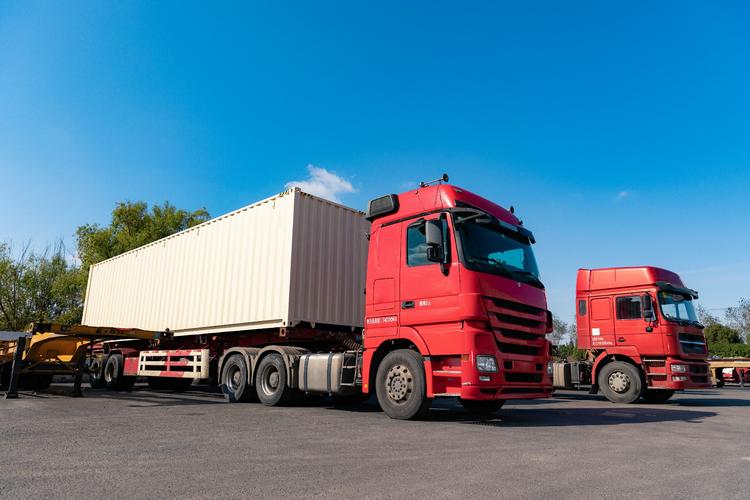 个体货车司机,应该选择挂靠公司or网络平台?