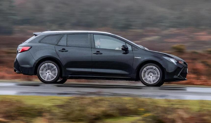 卡罗拉旅行版车长多少 锐志车长多少米