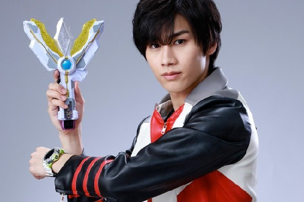 特利迦奥特曼:新角色定妆照解析,拥有人间体特权,能变身怪兽?