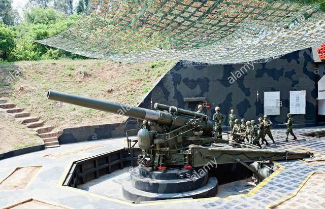 图为布置在台"离岛"的m1型240毫米榴弹炮.