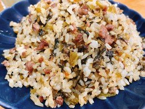 家常菜 共抗疫情-我有一颗酸菜,变成了酸菜牛肉炒饭和酸菜鱼