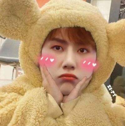 王一博小时候也太可爱了吧!简直是可爱到犯规啊!