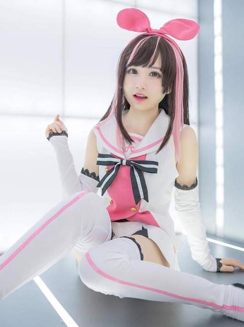 超萌表情包小妹《aliga 梨嘉》cosplay也都萌萌咑