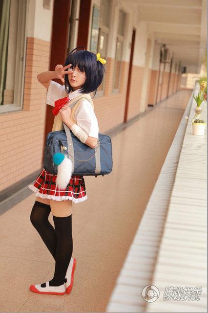 15岁徐娇卖萌cos动漫美少女 假小子瞬间变女神