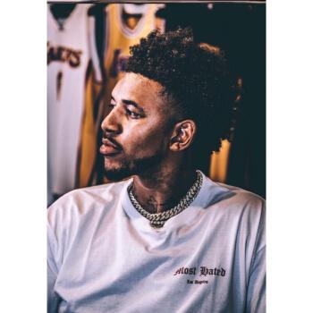 尼克杨海报尼克杨海报nba球星墙贴卧室高清超大篮球寝室写真周边定制