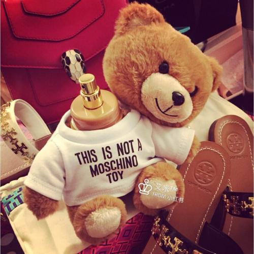 moschino香水限量版 moschino toy小熊公仔香水路过香水柜台的时候