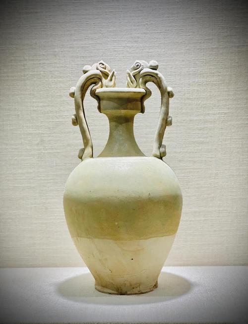 隋代青白釉双龙尊:唐代盛行的珍稀之物