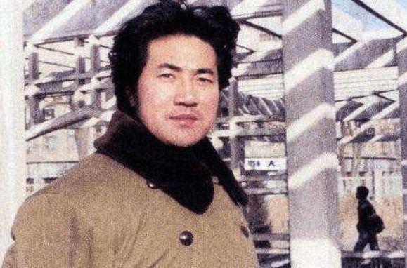 年轻时的张纪中也曾唇红齿白杜星霖嫁给他或真的是因为爱情