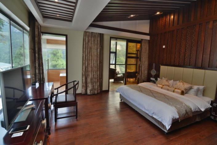 天柱山炼丹湖度假酒店