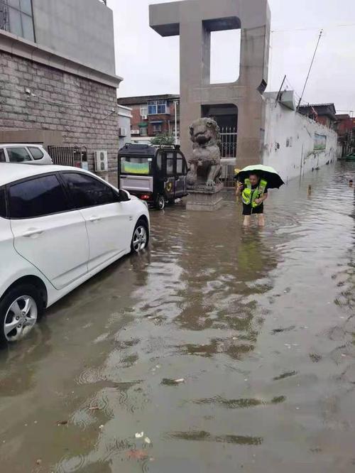 新乡721特大暴雨暴雨无情人保有爱