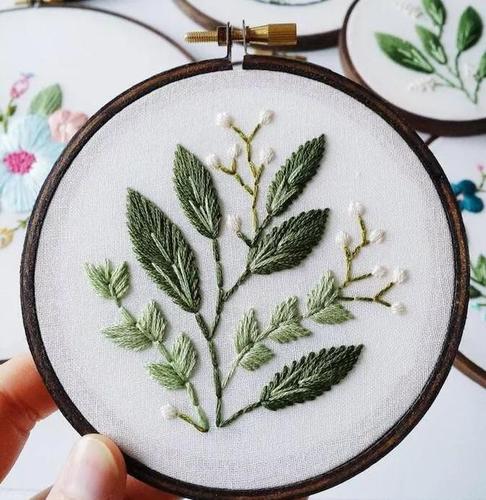 学会这4种刺绣针法,这些好看的刺绣图样都不在话下