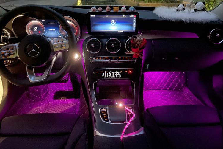 车内饰分享 奔驰c200l内饰_挂钩_头枕_梅赛德斯-奔驰怎么样_卡通_山茶