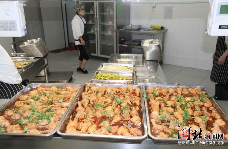 邯郸市一中爱心营养餐助力2018高考(组图)