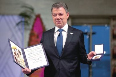  p>胡安·曼努埃尔·桑托斯·卡尔德龙(英语:juan manuel santos