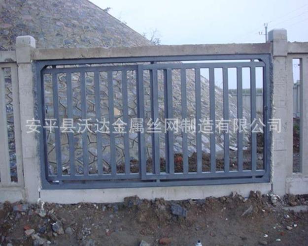 铁路施工防护栅栏门 水泥立柱防护栅栏门