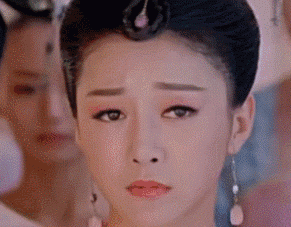 这眼神是多么的不屑